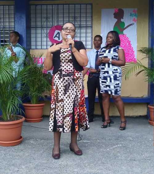 Dia De las Madres en Colegio MAYAJE y la Fundacion Juana Oviedo