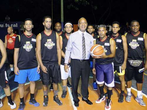 Club Villa Faro Da Inicio Al XI Torneo De Baloncesto Sub-25