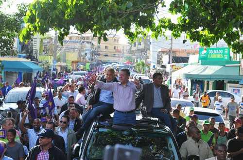 Leonel en campaña