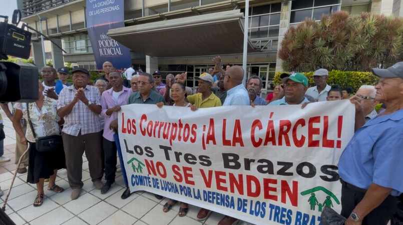 los tres brazos